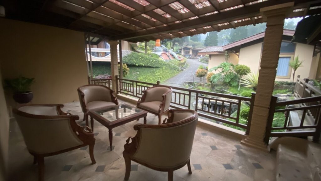 Hotel Dekat Guci