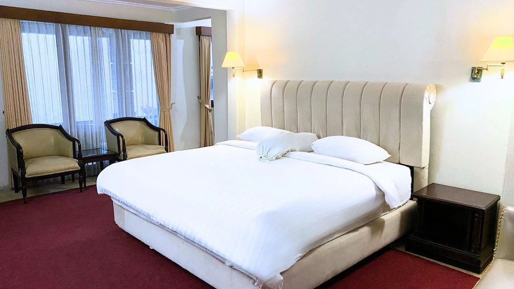 presidential suite 3