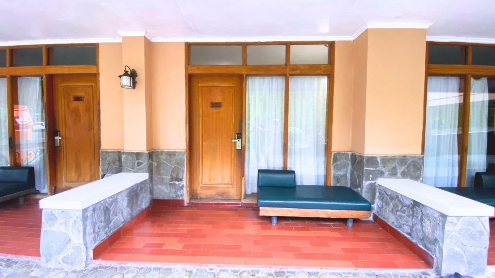 losmen di guci
