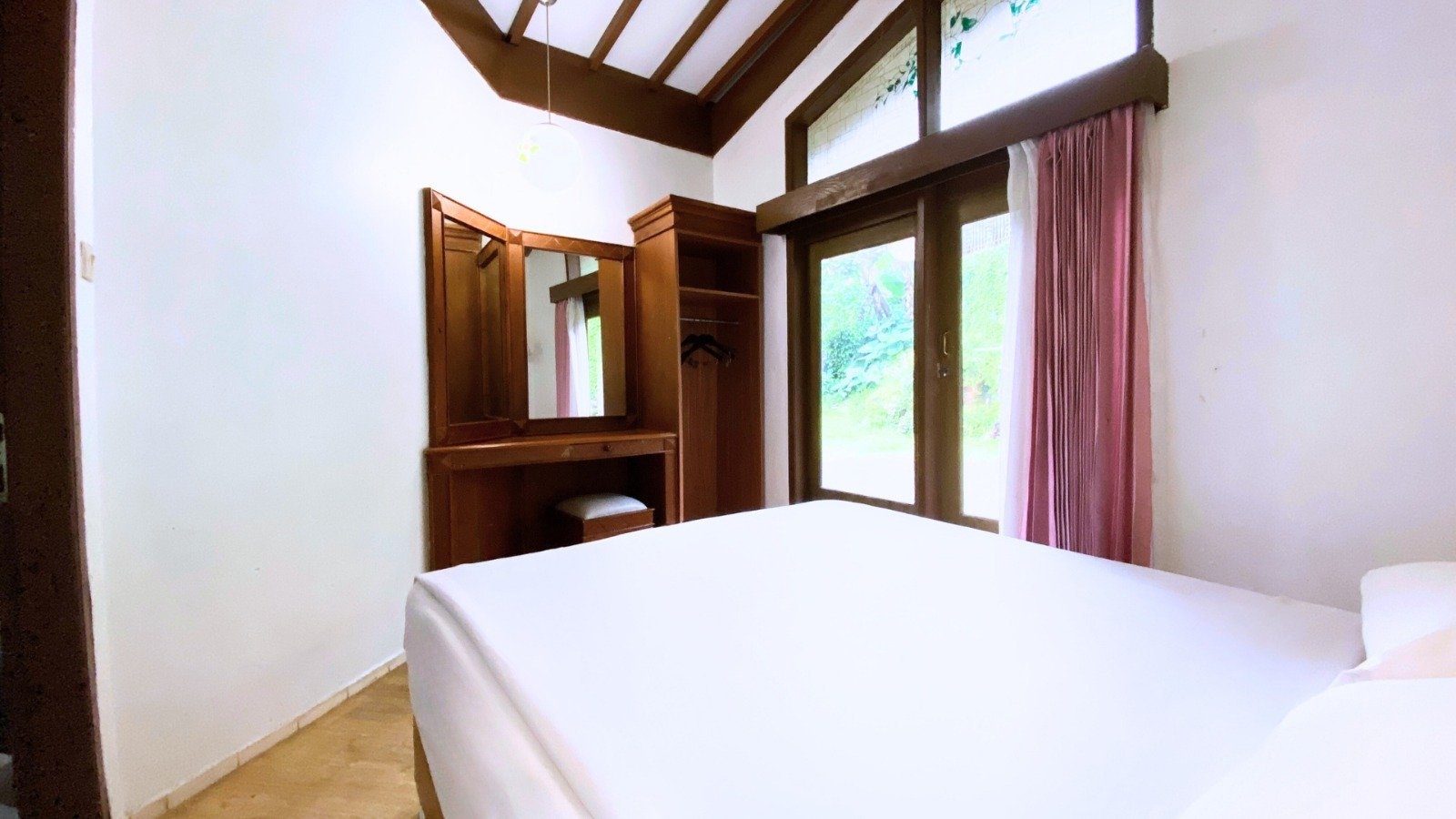 villa di guci tegal