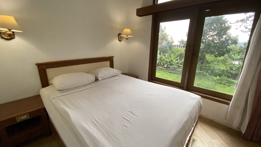 Hotel Pemandangan Alam Guci